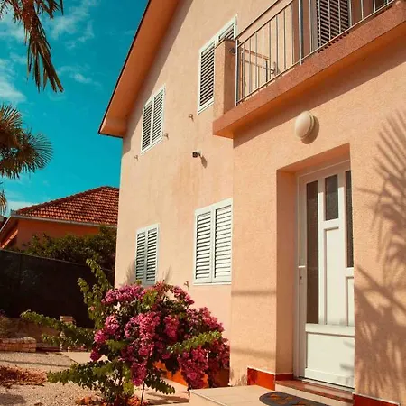 Urban Villa